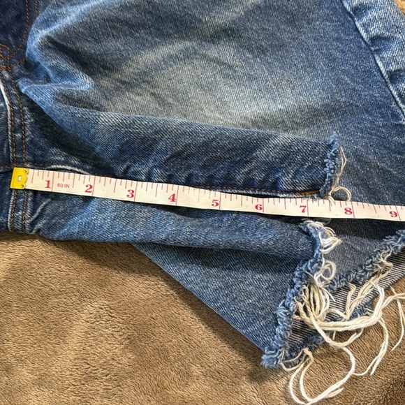 Forever 21 Woman’s Light Blue Distressed Jean Shorts - Picture 7 of 9